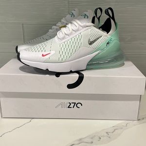 Brand New in box Nike Air Max 270